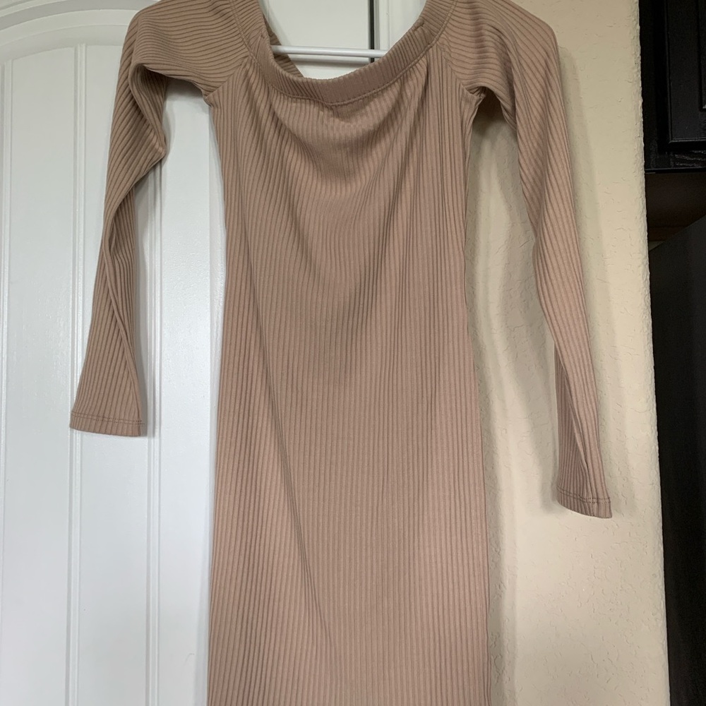 Elegant Tan Ribbed Dress